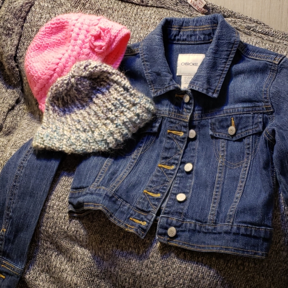 Girls jean jacket with 2 beannies